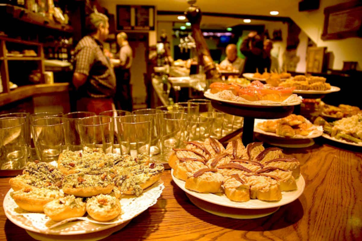 Canezza di Pergine, all'Antica Osteria Morelli arrivano i sapori dell'Andalusia